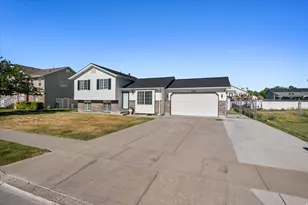 4722 S 4000 W, Roy, UT 84067 - Photo 30