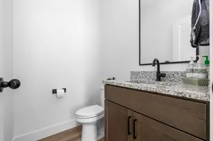 584 W 620 N, Centerville, UT 84014 - Photo 14