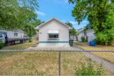 982 S Grant Ave E, Ogden, UT 84404 - Photo 2