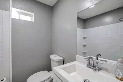 982 S Grant Ave E, Ogden, UT 84404 - Photo 8