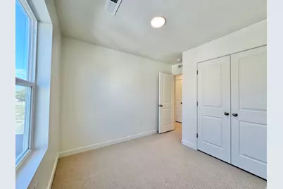 1650 N Main St, Layton, UT 84041 - Photo 14