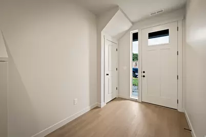 1073 W 880 Ln S #30, Woods Cross, UT 84087 - Photo 6