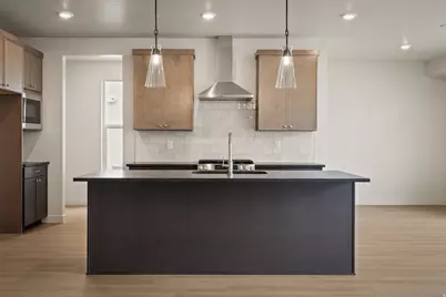 1073 W 880 Ln S #30, Woods Cross, UT 84087 - Photo 2