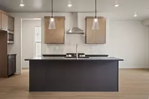 1073 W 880 Ln S, Woods Cross, UT 84087 - Photo 2