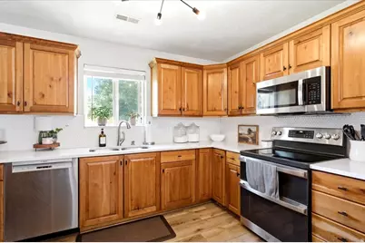 28 N 200 W, Wellsville, UT 84339 - Photo 16