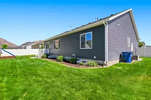 693 E 480 S, Hyrum, UT 84319 - Photo 36