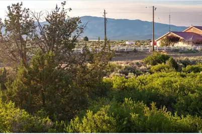 1463 S Old Highway 91 #1, New Harmony, UT 84757 - Photo 12