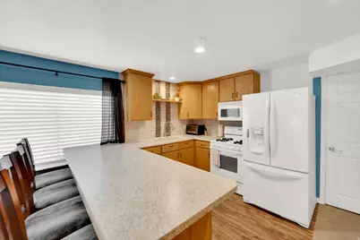 9521 S 1860 W, South Jordan, UT 84095 - Photo 46