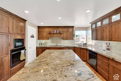 9521 S 1860 W, South Jordan, UT 84095 - Photo 38