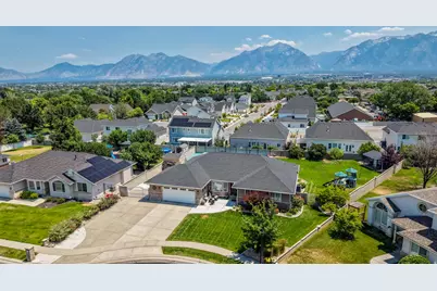 9521 S 1860 W, South Jordan, UT 84095 - Photo 10