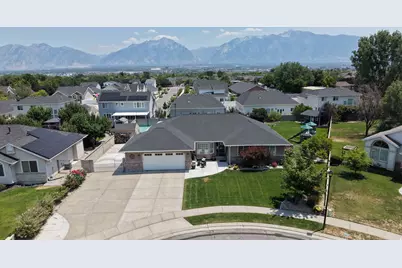 9521 S 1860 W, South Jordan, UT 84095 - Photo 4