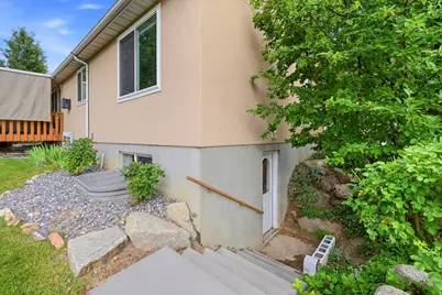 10218 S Sandy Willows Cv, Sandy, UT 84070 - Photo 50