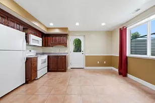 10218 S Sandy Willows Cove, Sandy, UT 84070 - Photo 32