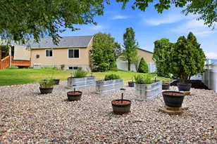 10218 S Sandy Willows Cove, Sandy, UT 84070 - Photo 46
