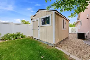 10218 S Sandy Willows Cove, Sandy, UT 84070 - Photo 40