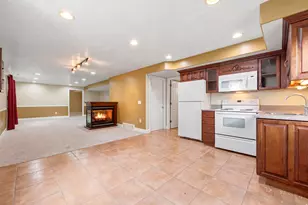 10218 S Sandy Willows Cove, Sandy, UT 84070 - Photo 30