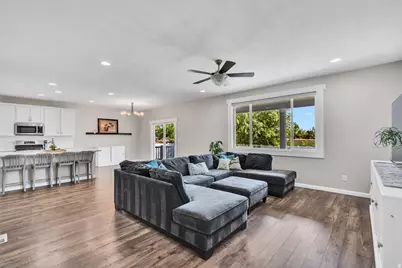 3269 W 650 N, Layton, UT 84041 - Photo 8