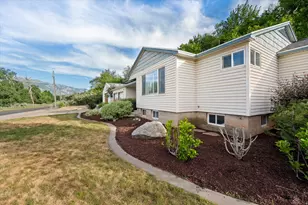 185 E South Weber Dr, South Weber, UT 84405 - Photo 50