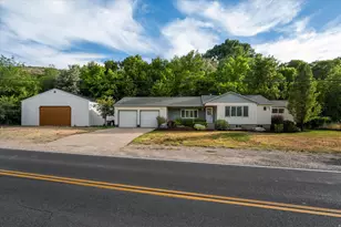 185 E South Weber Dr, South Weber, UT 84405 - Photo 56