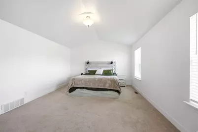 100 E Gilbert Peak Way, Eagle Mountain, UT 84005 - Photo 16