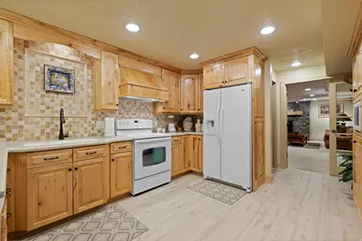 4840 S Quailstone Cir, Taylorsville, UT 84118 - Photo 30