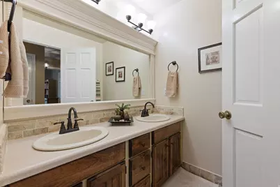 4840 S Quailstone Cir, Taylorsville, UT 84118 - Photo 14