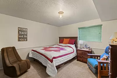 2916 E Cardiff Rd, Cottonwood Heights, UT 84121 - Photo 36