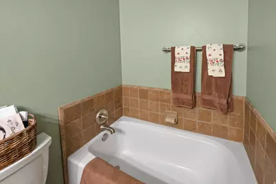 2916 E Cardiff Rd, Cottonwood Heights, UT 84121 - Photo 24