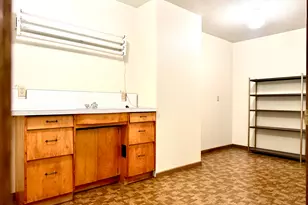 241 W 250 S, Vernal, UT 84078 - Photo 32
