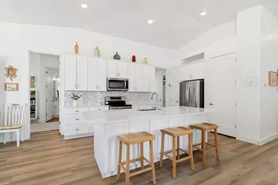 683 E Kings Lndg, Tooele, UT 84074 - Photo 6
