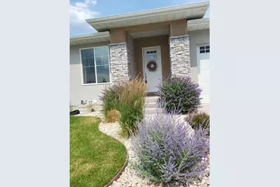 683 E Kings Lndg, Tooele, UT 84074 - Photo 4
