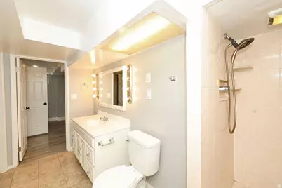4329 S 275 W, Washington Terrace, UT 84405 - Photo 18