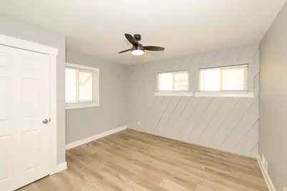 4329 S 275 W, Washington Terrace, UT 84405 - Photo 16