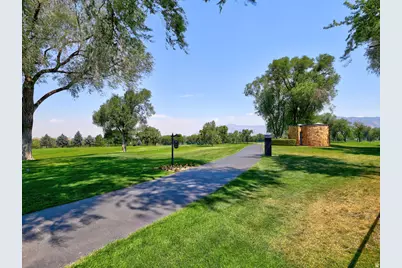 4329 S 275 W, Washington Terrace, UT 84405 - Photo 4