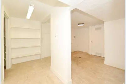 4329 S 275 W, Washington Terrace, UT 84405 - Photo 32