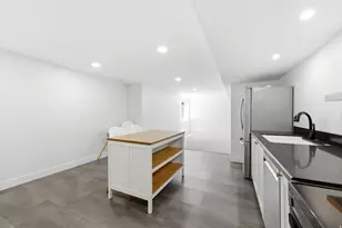 2154 E New Horizon Dr, Sandy, UT 84093 - Photo 42