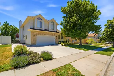 2154 E New Horizon Dr, Sandy, UT 84093 - Photo 58