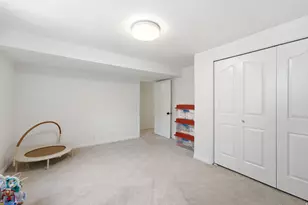 2154 E New Horizon Dr, Sandy, UT 84093 - Photo 48