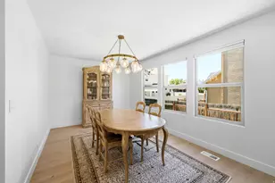 2154 E New Horizon Dr, Sandy, UT 84093 - Photo 8