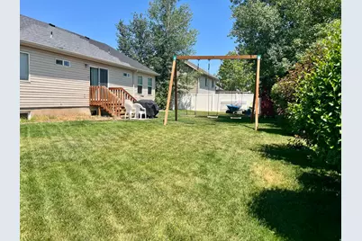 2581 W 1890 N, Clinton, UT 84015 - Photo 30