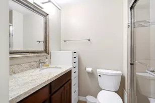 8 E Hillside Ave N, Salt Lake City, UT 84103 - Photo 12