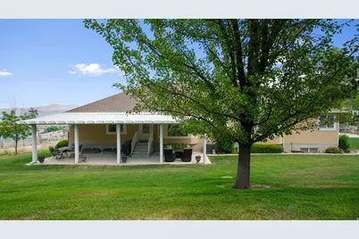 2286 E Cedar Dr, Eagle Mountain, UT 84005 - Photo 34