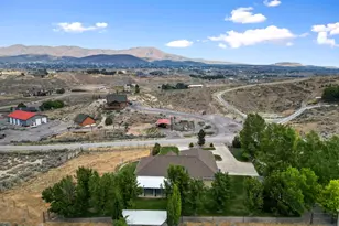 2286 E Cedar Dr, Eagle Mountain, UT 84005 - Photo 48