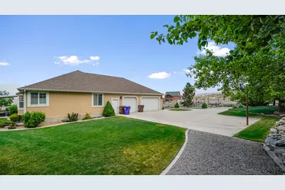 2286 E Cedar Dr, Eagle Mountain, UT 84005 - Photo 40