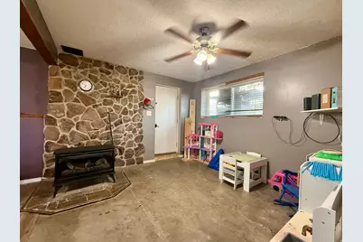 653 E 2850 S, Vernal, UT 84078 - Photo 12