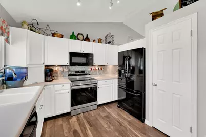 2011 S 2830 W, Syracuse, UT 84075 - Photo 12