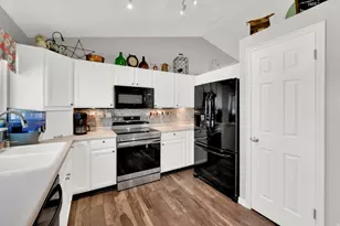 2011 S 2830 W, Syracuse, UT 84075 - Photo 12