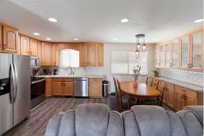 3969 S 6900 W, West Valley, UT 84128 - Photo 4