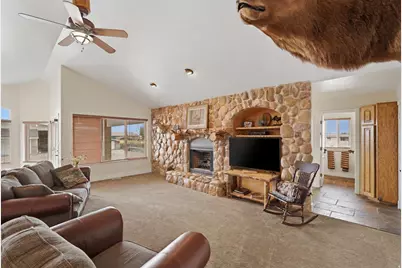 6643 W 5900 S, Hooper, UT 84315 - Photo 6