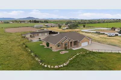6643 W 5900 S, Hooper, UT 84315 - Photo 1